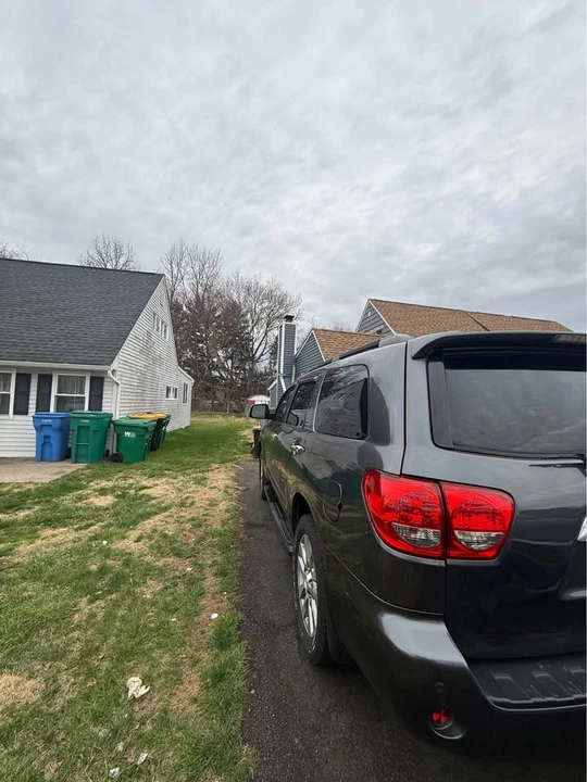 2012 Toyota Sequoia 2nd Gen - Image 5 of 17