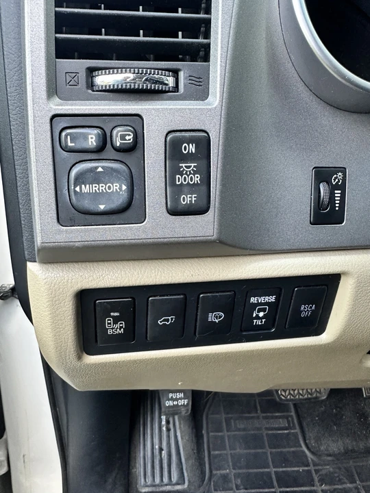 2012 Toyota Sequoia 2nd Gen - Image 11 of 20