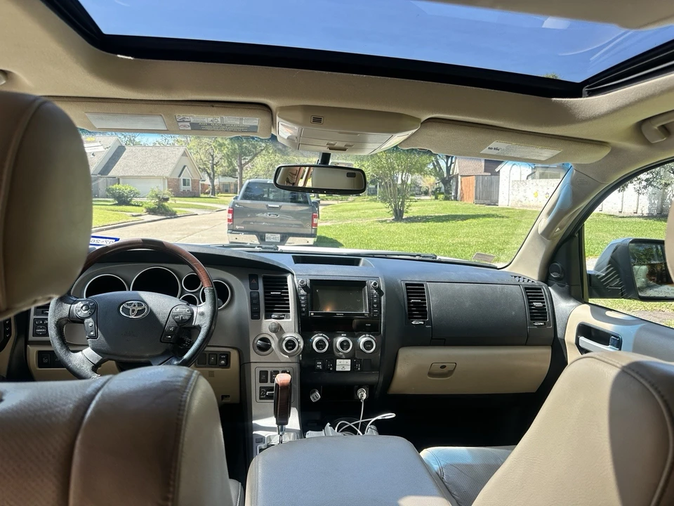 2012 Toyota Sequoia 2nd Gen - Image 10 of 20