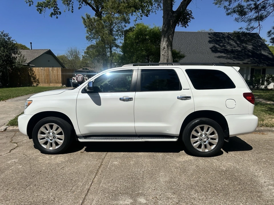 2012 Toyota Sequoia 2nd Gen - Image 5 of 20