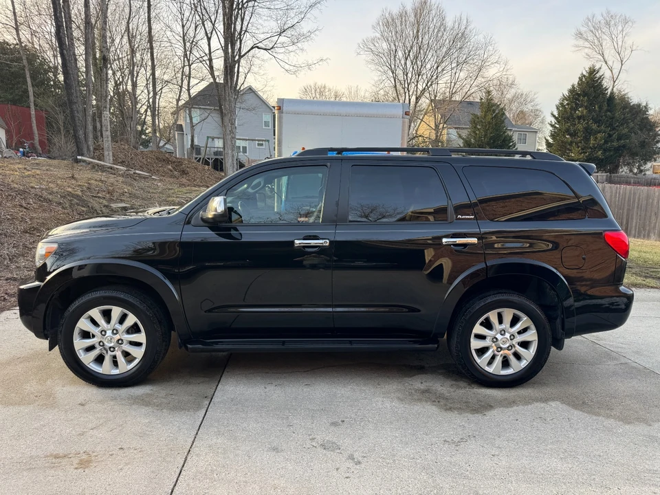 2012 Toyota Sequoia 2nd Gen - Image 2 of 21