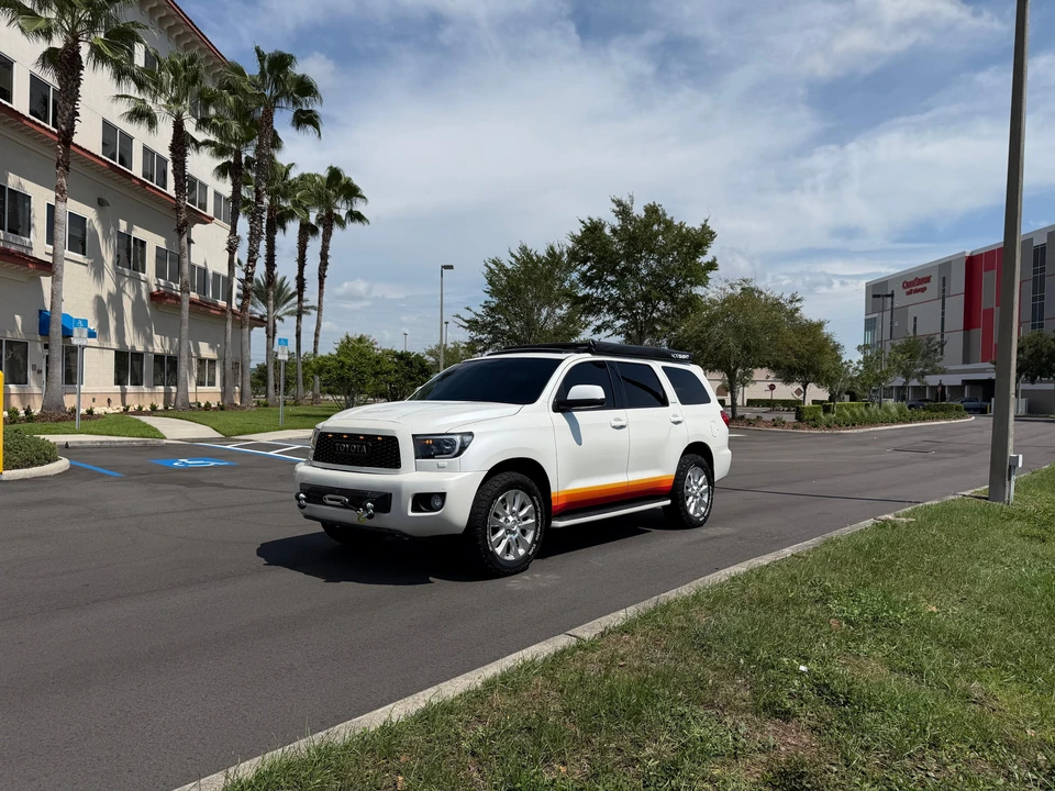 2012 Toyota Sequoia 2nd Gen - Image 6 of 31