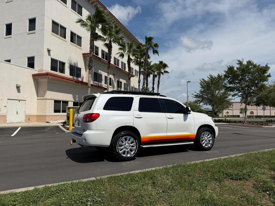 2012 Toyota Sequoia 2nd Gen - Image 9 of 31