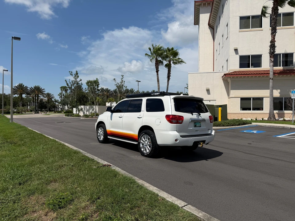 2012 Toyota Sequoia 2nd Gen - Image 11 of 31