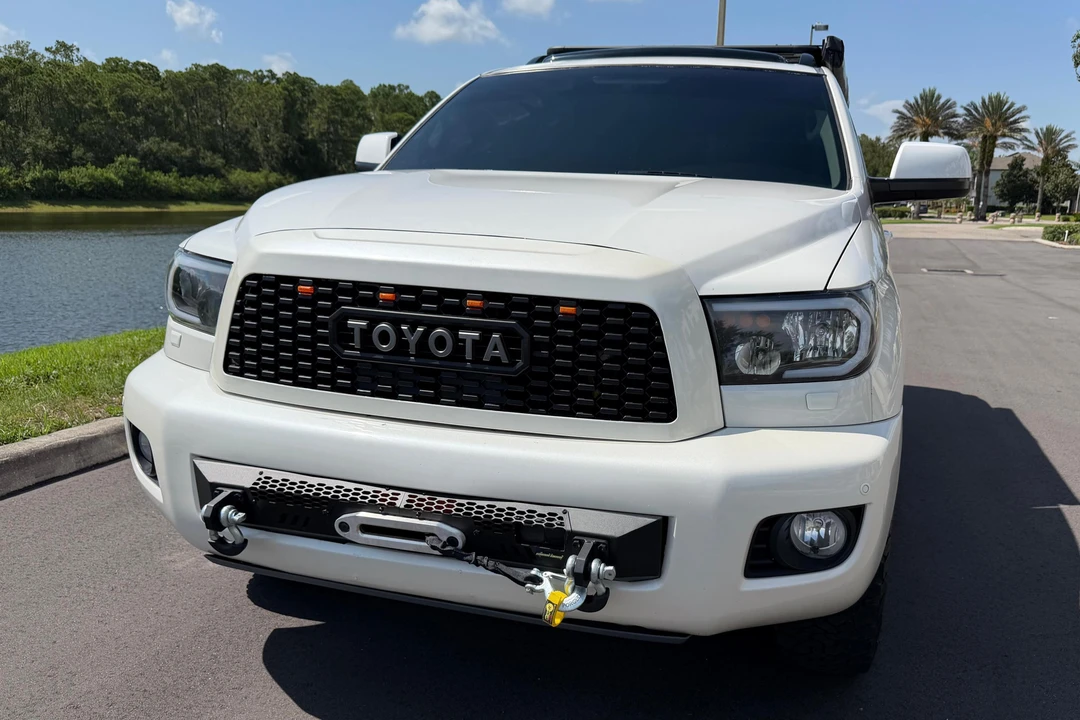 2012 Toyota Sequoia 2nd Gen - Image 2 of 31