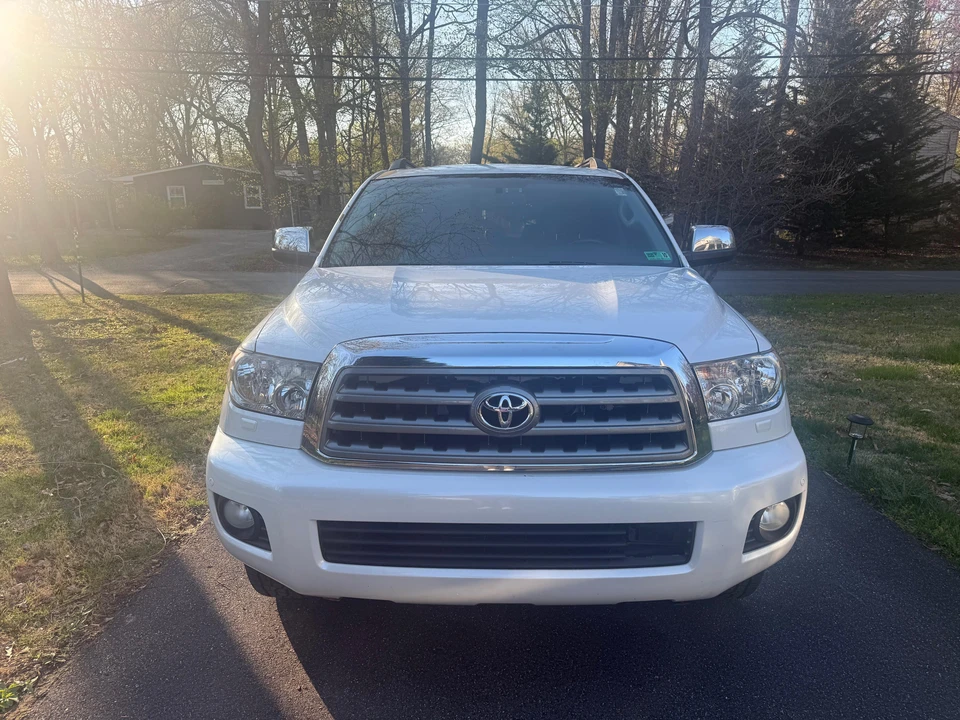 2012 Toyota Sequoia 2nd Gen - Image 6 of 31