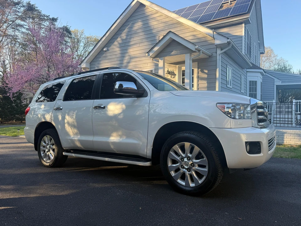 2012 Toyota Sequoia 2nd Gen - Image 15 of 31