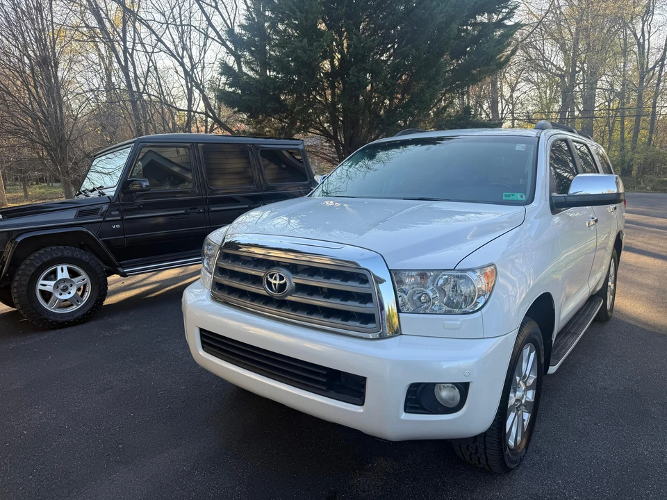 2012 Toyota Sequoia 2nd Gen - Image 8 of 31