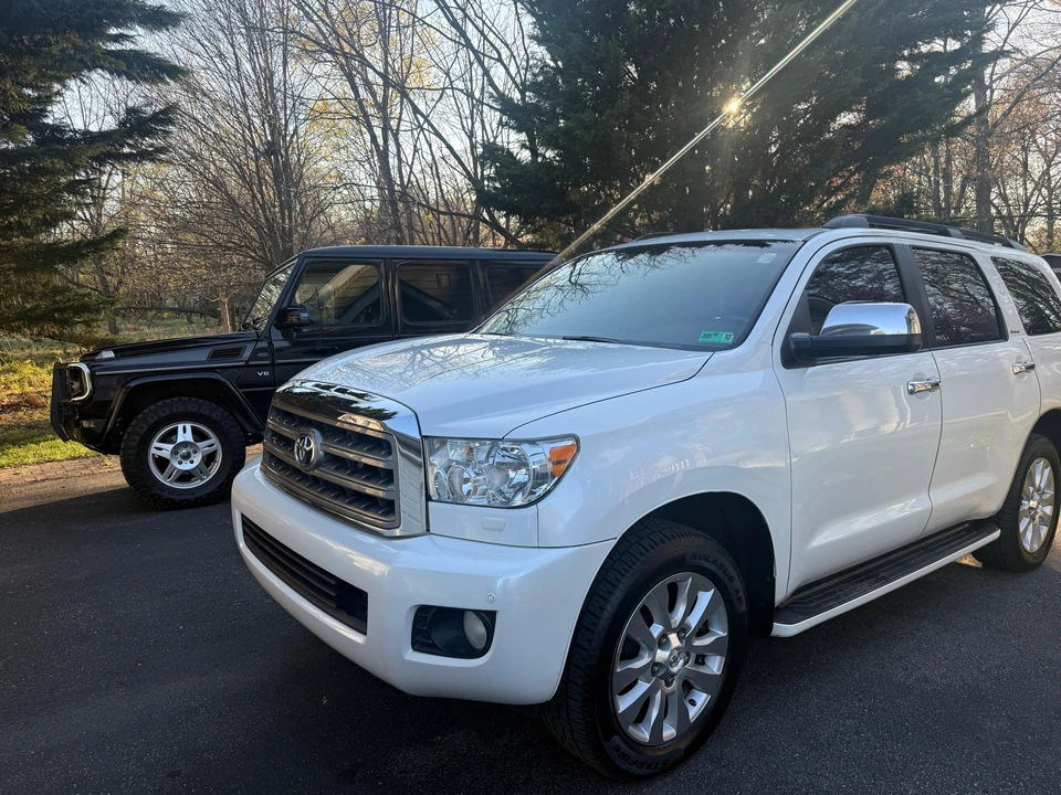 2012 Toyota Sequoia 2nd Gen - Image 9 of 31
