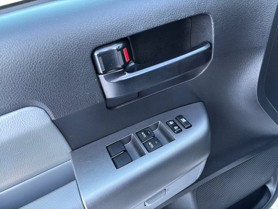 2012 Toyota Sequoia 2nd Gen - Image 11 of 20