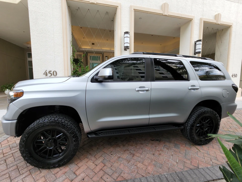 2012 Toyota Sequoia 2nd Gen - Image 11 of 31