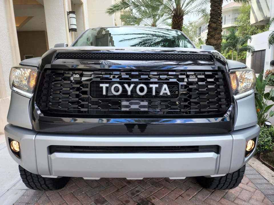 2012 Toyota Sequoia 2nd Gen - Image 8 of 31
