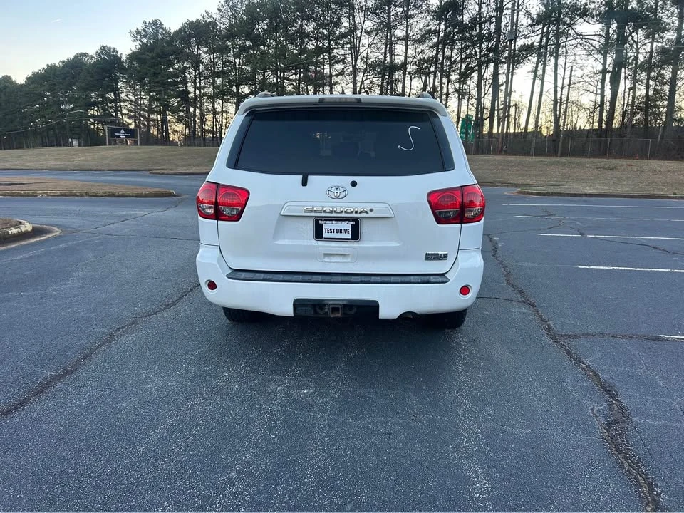 2012 Toyota Sequoia 2nd Gen - Image 5 of 20