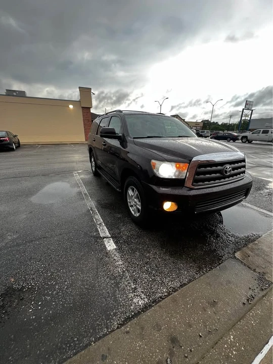 2012 Toyota Sequoia 2nd Gen - Image 2 of 14