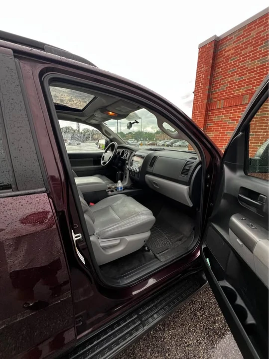 2012 Toyota Sequoia 2nd Gen - Image 8 of 14
