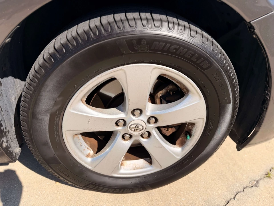 2012 Toyota Sienna 3rd Gen - Image 13 of 21