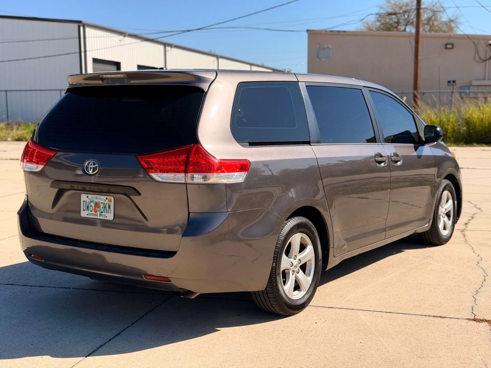 2012 Toyota Sienna 3rd Gen - Image 6 of 21