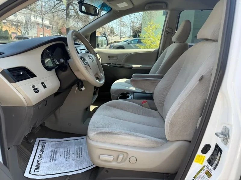 2012 Toyota Sienna 3rd Gen - Image 11 of 12