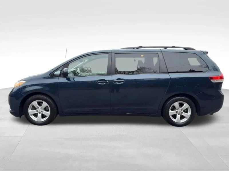 2012 Toyota Sienna 3rd Gen - Image 2 of 12