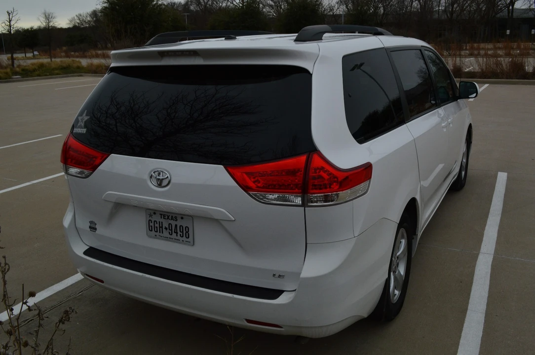 2012 Toyota Sienna 3rd Gen - Image 2 of 20
