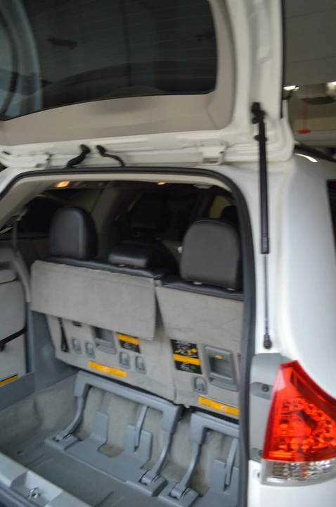 2012 Toyota Sienna 3rd Gen - Image 15 of 20