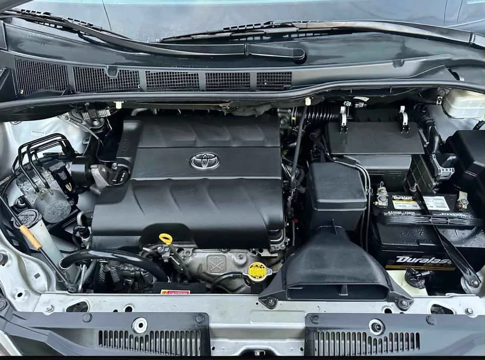 2012 Toyota Sienna 3rd Gen - Image 3 of 20