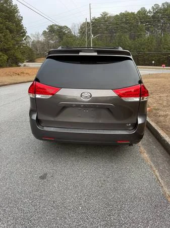 2012 Toyota Sienna 3rd Gen - Image 5 of 15