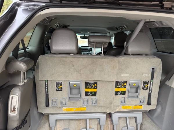 2012 Toyota Sienna 3rd Gen - Image 7 of 15