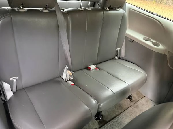 2012 Toyota Sienna 3rd Gen - Image 8 of 15