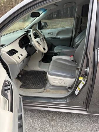 2012 Toyota Sienna 3rd Gen - Image 11 of 15