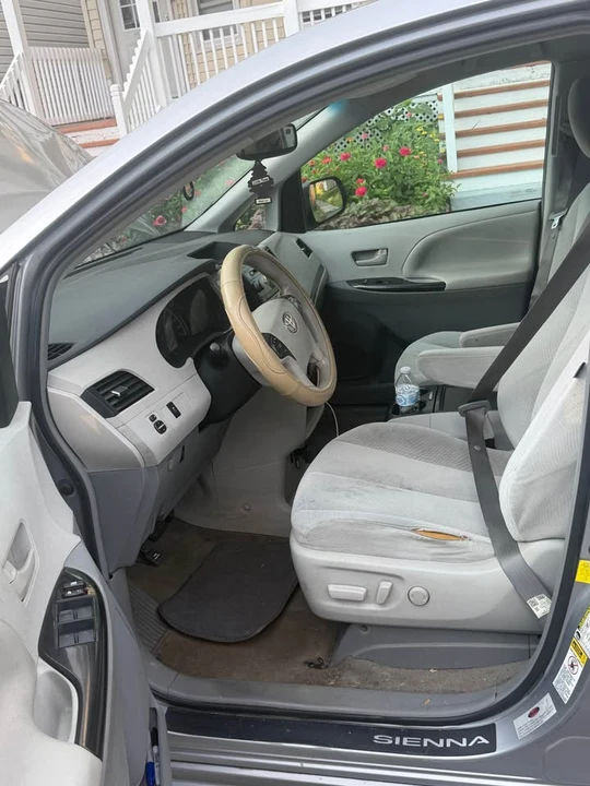 2012 Toyota Sienna 3rd Gen - Image 2 of 12