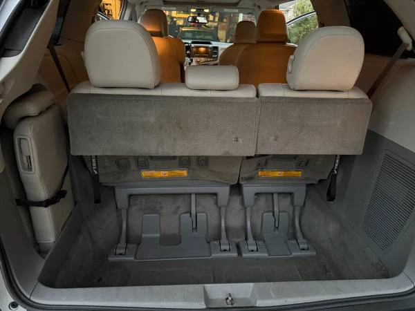 2012 Toyota Sienna 3rd Gen - Image 12 of 21