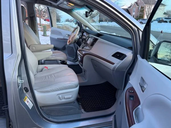2012 Toyota Sienna 3rd Gen - Image 6 of 21