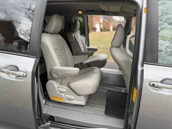2012 Toyota Sienna 3rd Gen - Image 9 of 21