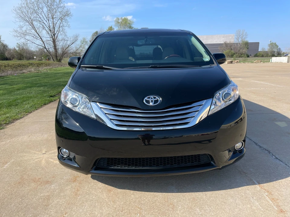 2012 Toyota Sienna 3rd Gen - Image 6 of 21