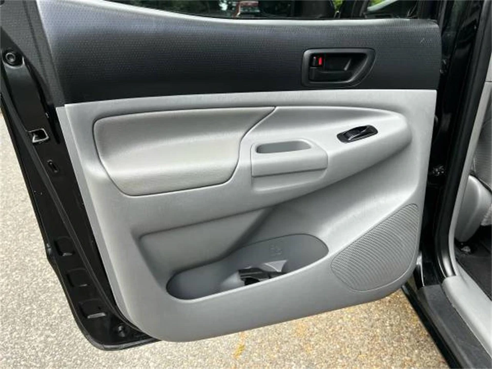 2012 Toyota Tacoma 2nd Gen - Image 25 of 27