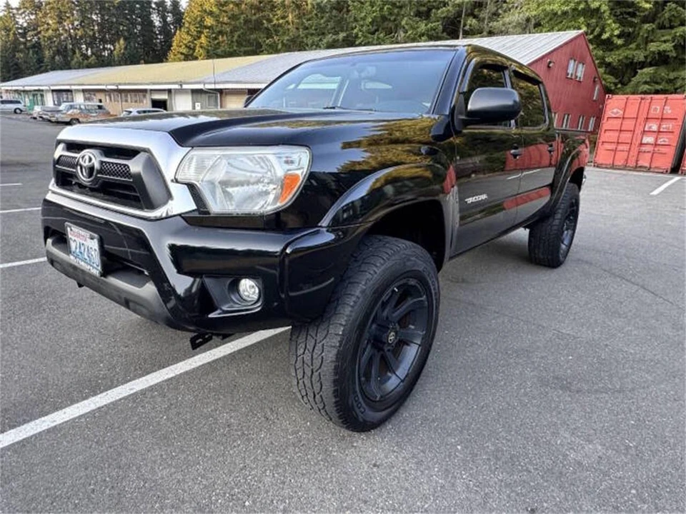 2012 Toyota Tacoma 2nd Gen - Image 2 of 27