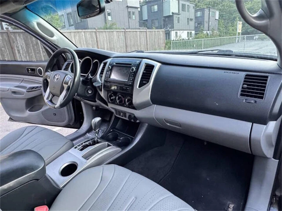 2012 Toyota Tacoma 2nd Gen - Image 12 of 27