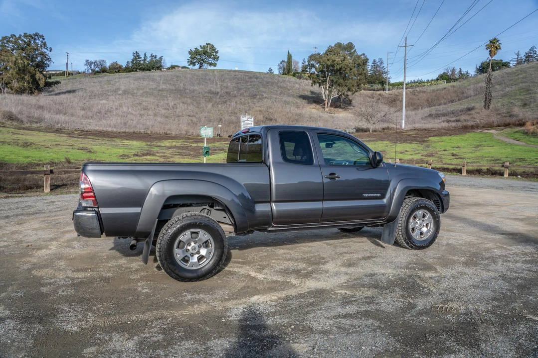2012 Toyota Tacoma 2nd Gen - Image 12 of 31