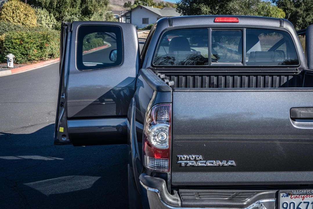 2012 Toyota Tacoma 2nd Gen - Image 29 of 31