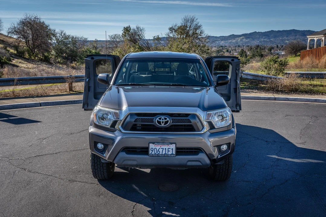 2012 Toyota Tacoma 2nd Gen - Image 25 of 31