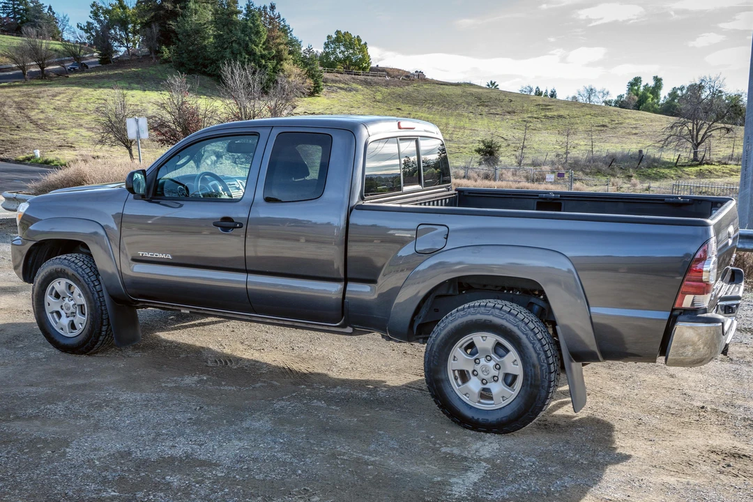 2012 Toyota Tacoma 2nd Gen - Image 3 of 31