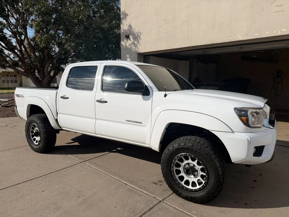 2012 Toyota Tacoma 2nd Gen - Image 2 of 17