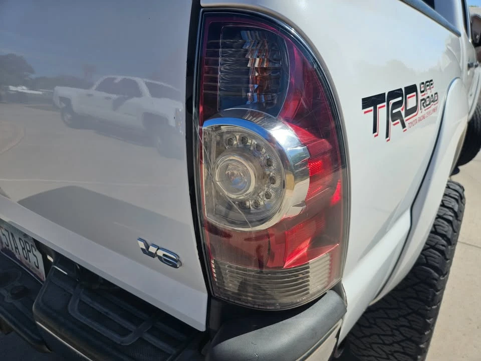 2012 Toyota Tacoma 2nd Gen - Image 14 of 17