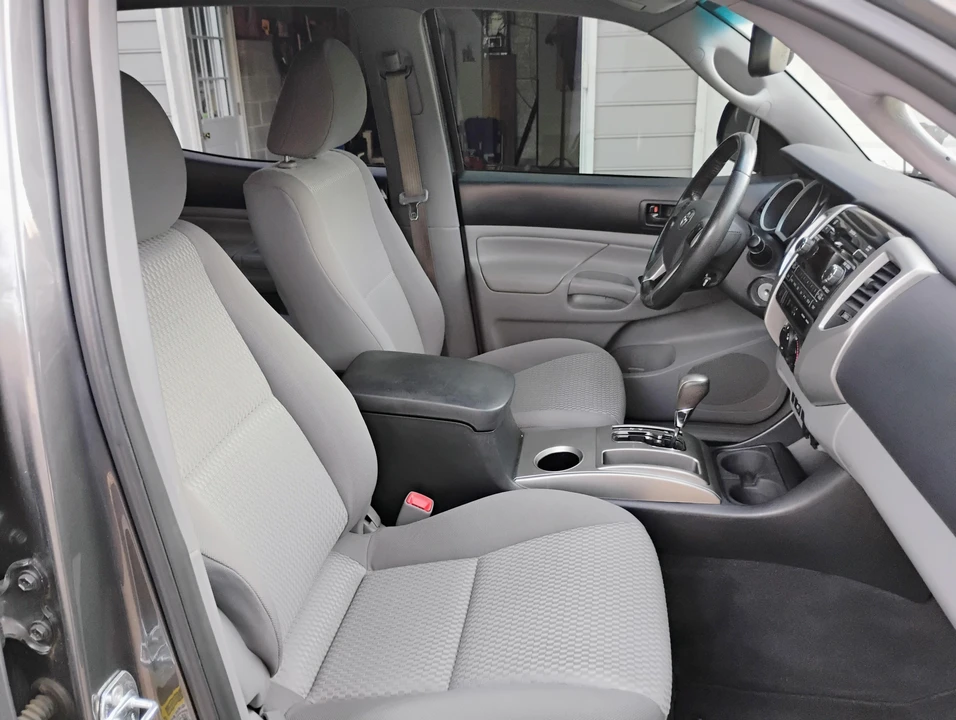2012 Toyota Tacoma 2nd Gen - Image 28 of 31