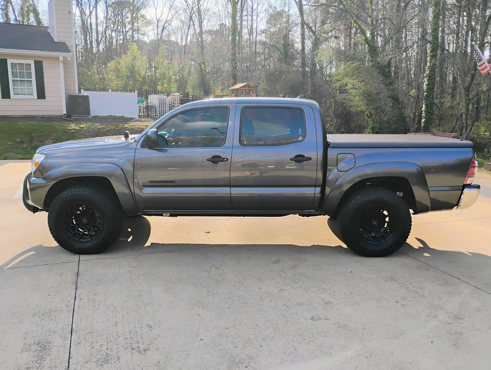 2012 Toyota Tacoma 2nd Gen - Image 11 of 31
