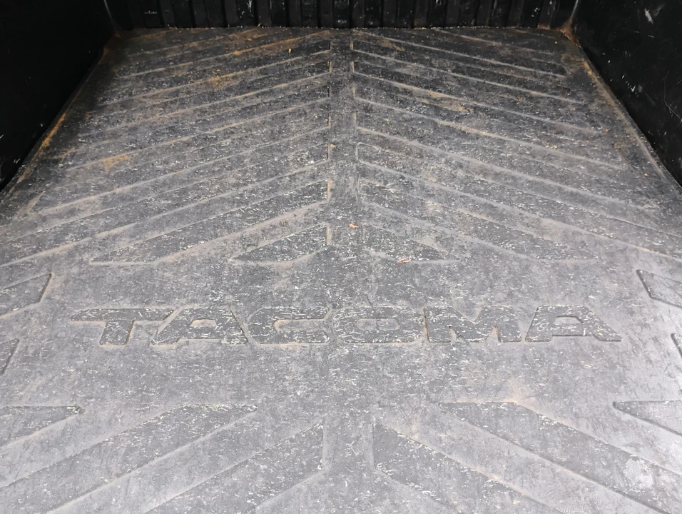2012 Toyota Tacoma 2nd Gen - Image 18 of 31