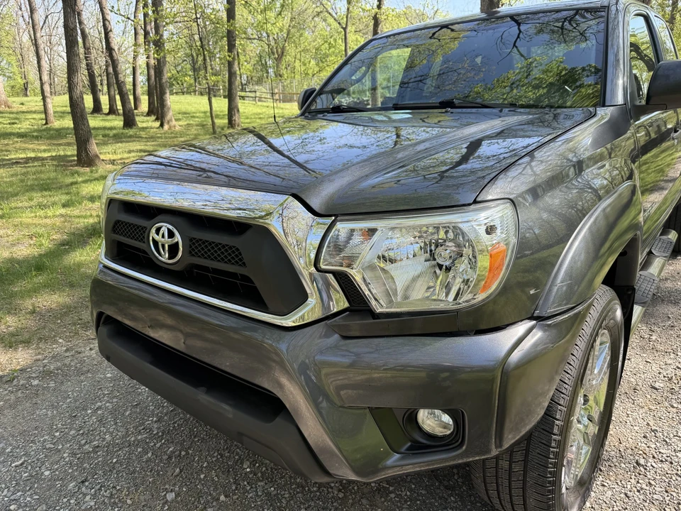 2012 Toyota Tacoma 2nd Gen - Image 8 of 31