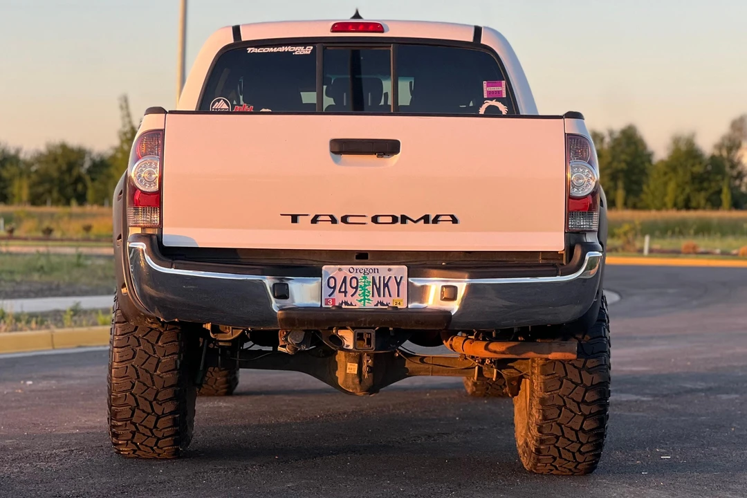 2012 Toyota Tacoma 2nd Gen - Image 5 of 31