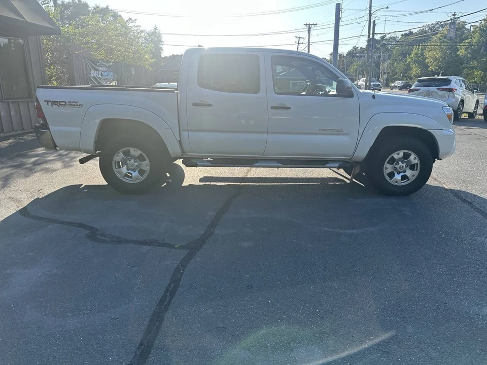 2012 Toyota Tacoma 2nd Gen - Image 7 of 21